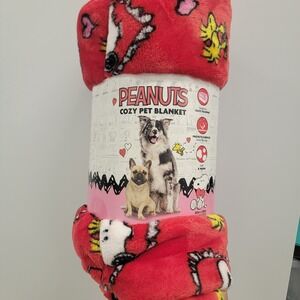 NEW 2026 Peanuts Cozy Pet Plush Blanket Snoopy Woodstock Hearts Valentines 40x50